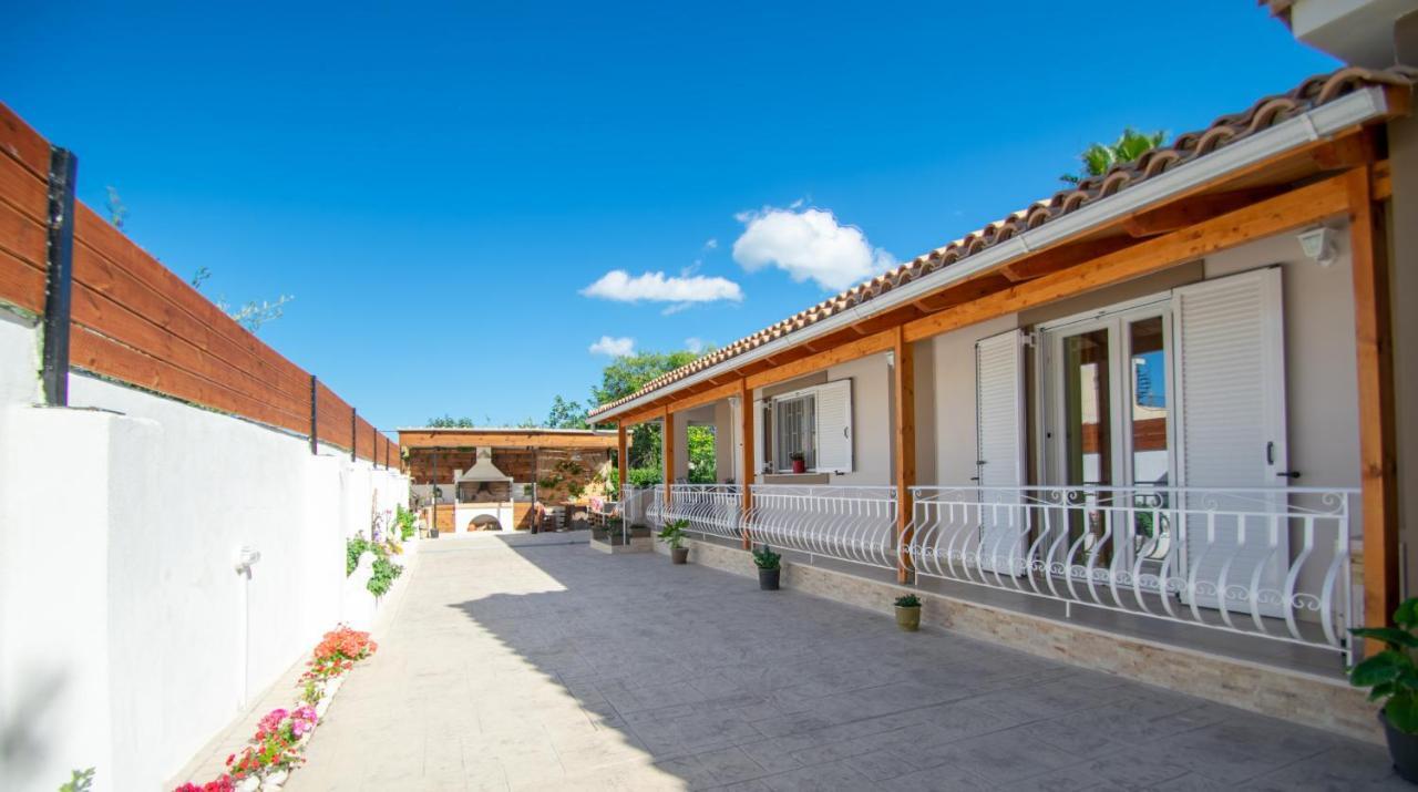 Private Villa Bella Luna Закинтос Экстерьер фото